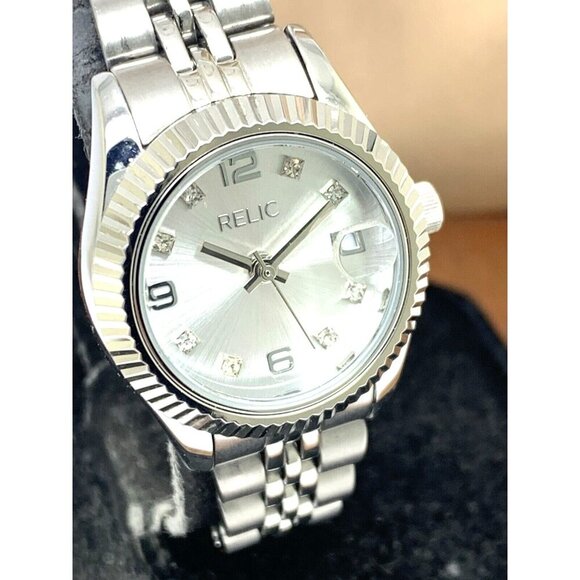 Relic by Fossil Women's Watch ZR12613 Quartz Silver Dial Stainless Steel 26mm - Picture 12 of 13
